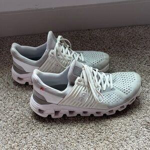 On Running White and Gray Athletic Shoes